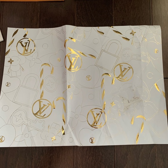 Louis Vuitton Boxes And Miscellaneous - Picture 6 of 13